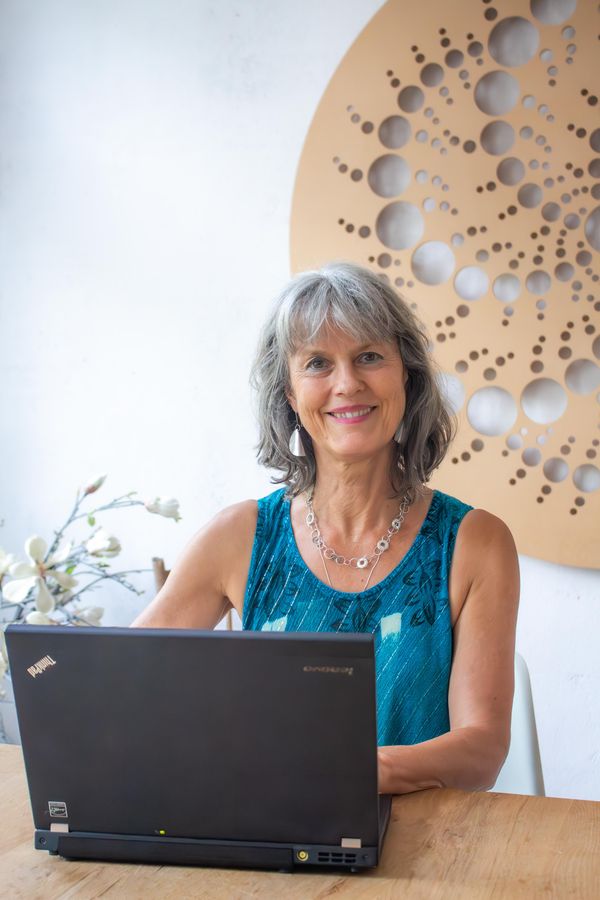 Stella-Ardnt-Physiotherapeutin-Lueneburg-Fussretter-Onlineshop